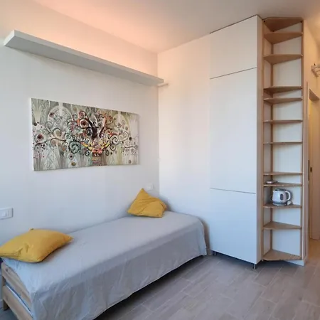 Appartamento Luminoso Monolocale Mm3 Dergano Sky Legnone