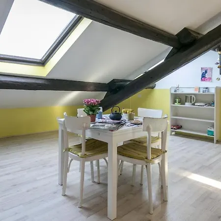 شقة Navigli Attic