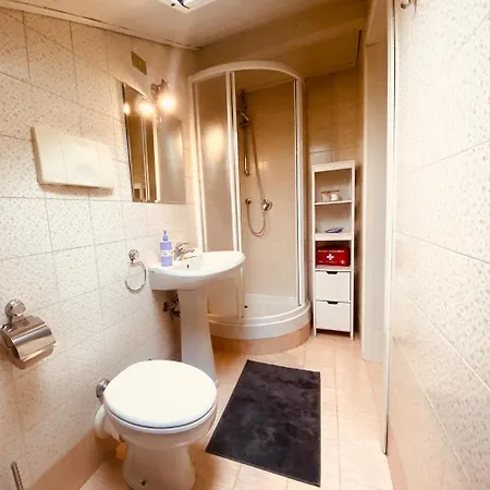 Comfortable 6 Min From Station *