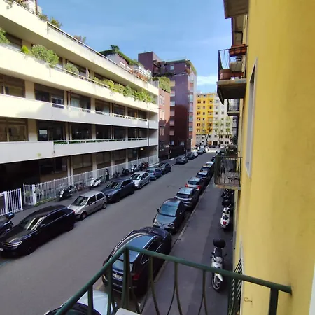 Costanza In Giallo Apartment
