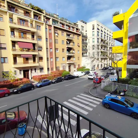 Lägenhet Costanza In Giallo Milano