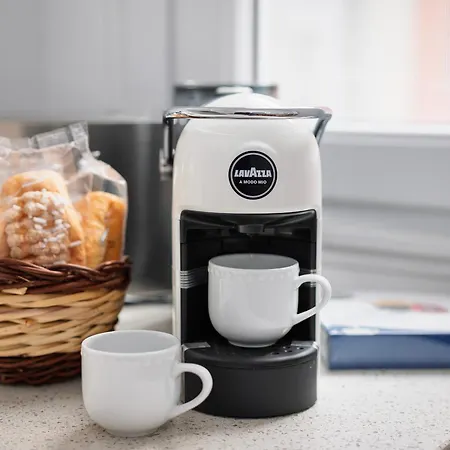 New - Modern And Bright - Wi-fi, A-c - 4 Seats Апартаменты Милан