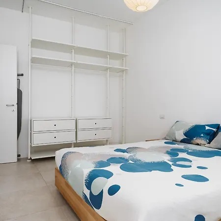 New - Modern And Bright - Wi-fi, A-c - 4 Seats Apartamento