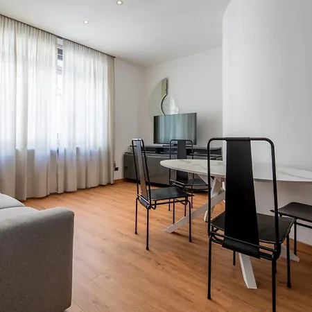 Italianflat - Elegant Flat With Balcony M4 Tricolore - 7 Pax * Mailand