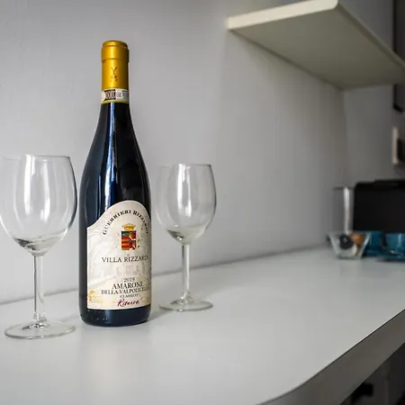 Italianflat - Elegant Flat With Balcony M4 Tricolore - 7 Pax * Mailand