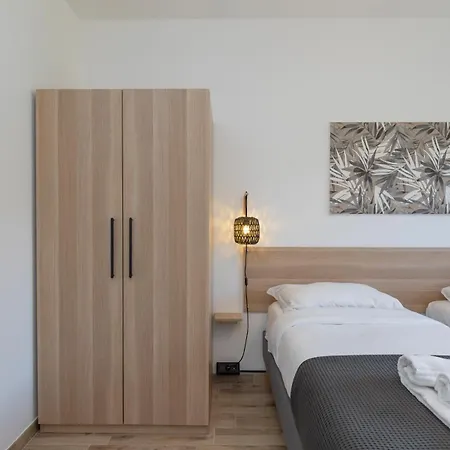 Metro Line 1 Free Parking Apartman *