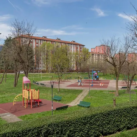 Metro Line 1 Free Parking * ميلان