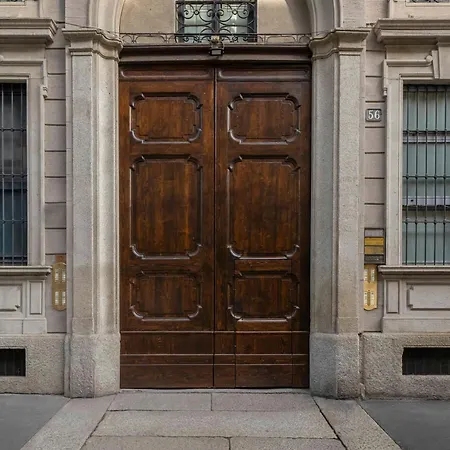 Brera Prestige Solferino Milano Апартаменты *