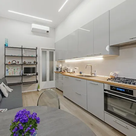 Appartement Quiet Garden -costanza 4