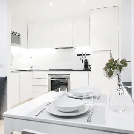 Apartment Easylife - - Castaldi 26 P1c - Porta Venezia