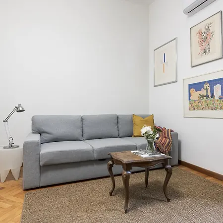 Easylife - Design Elegante A Porta Venezia Apartment