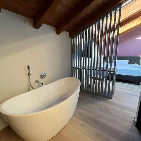 Rossovino Boutique B&B 밀라노