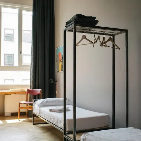 Hostel Casabase Milan