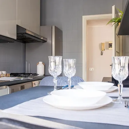 Ampio Ed Elegante - 2 E 2 Bagni Apartament *