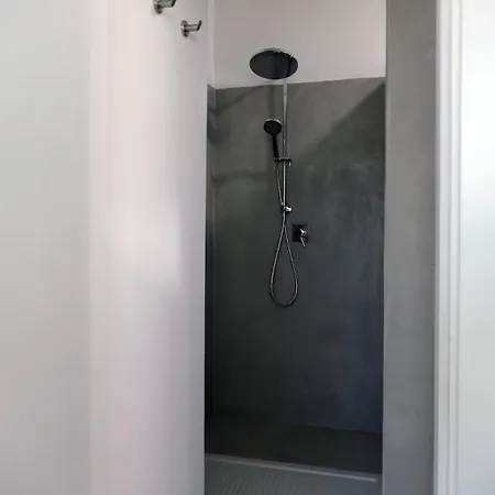 Artistic And Spacious Loft - 3 Min From The Metro Apartamento Milán