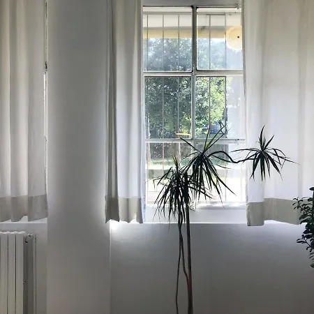 Апартаменты Artistic And Spacious Loft - 3 Min From The Metro Милан