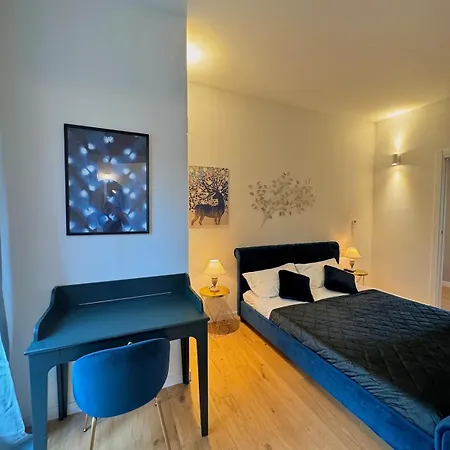 - - Life - * ميلان