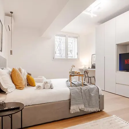 Citylife 6 Guests - Xl Living And 2 Baths Apartment