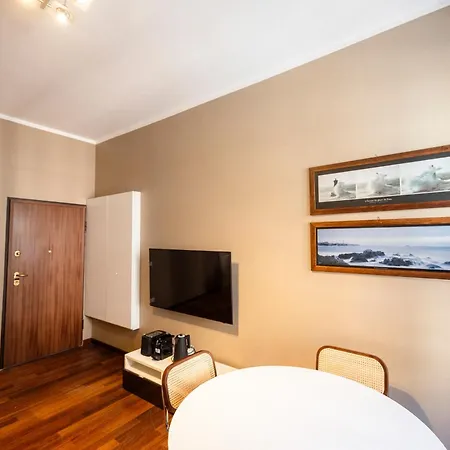 Апартаменты Darsena Navigli Luxury Living *