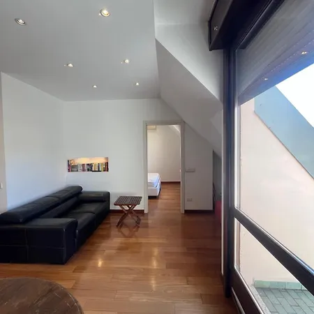 Lovely And Modern Apartamento Milão
