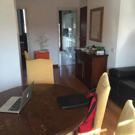 Lovely And Modern Apartamento Milão