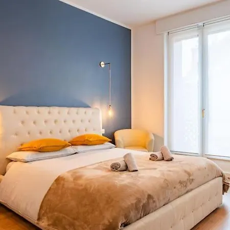 아파트 Before Making A Request Read My Profil Host At Bottom Of Page #luxury In Milan# 밀라노