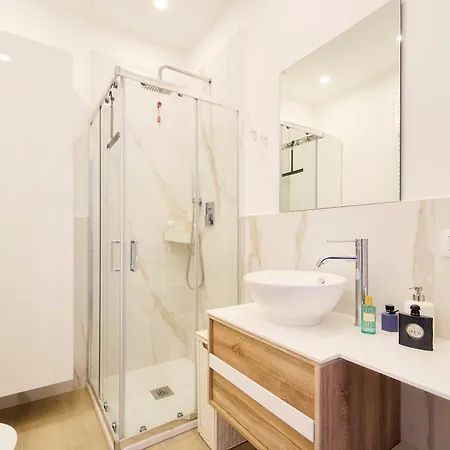 Beautiful In Tricolore - Daniele