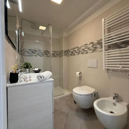 Apartment Comfort Loft Milano - 3 Bedrooms, 3 Baths, Fast Wi-Fi *
