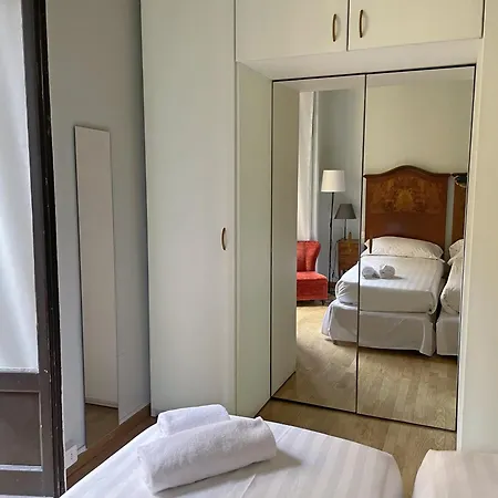 Splendido Quadrilocale Liberty In Porta Venezia