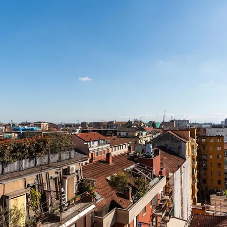 Youhosty - Da Cermenate 12 *