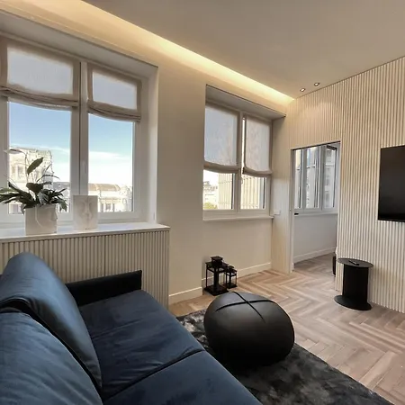 Yls Luxury 2 *