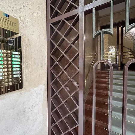 Morozzo1939 - An Authentic Milanese Home, Near Duomo *