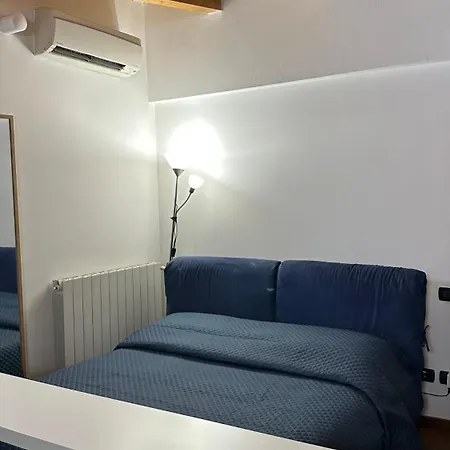 Casa Di Chloe - A Pochi Passi Dai Navigli Bocconi-naba-iulm -raggiungile Il Duomo A Piedi *
