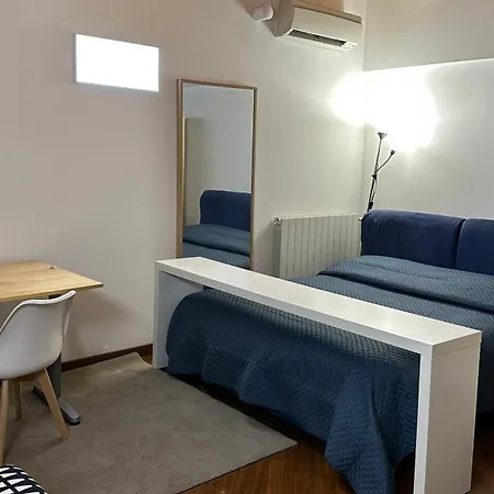 Casa Di Chloe - A Pochi Passi Dai Navigli Bocconi-naba-iulm -raggiungile Il Duomo A Piedi