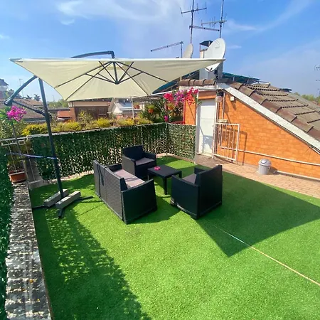 Red House - Beautiful - Metro M1