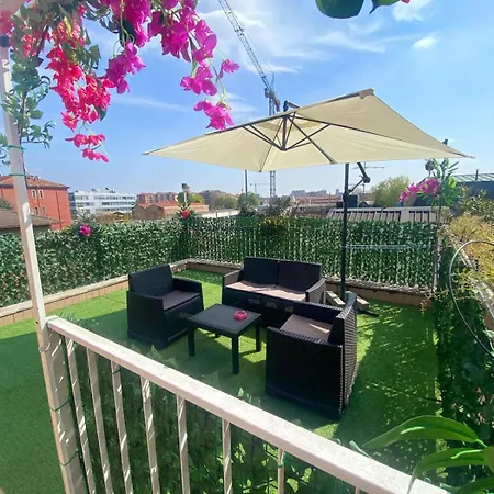 Apartament Red House - Beautiful - Metro M1 Mediolan