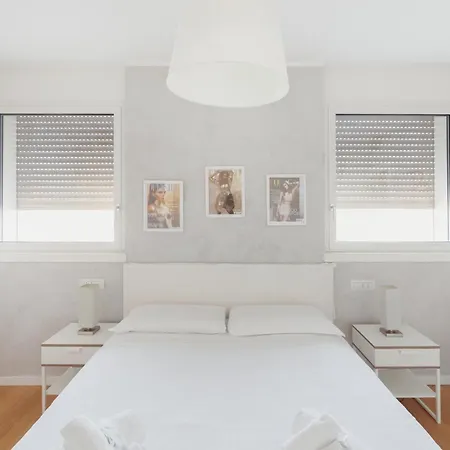 Appartamento Gohost - Next To The Olympic Village Terrace Milano