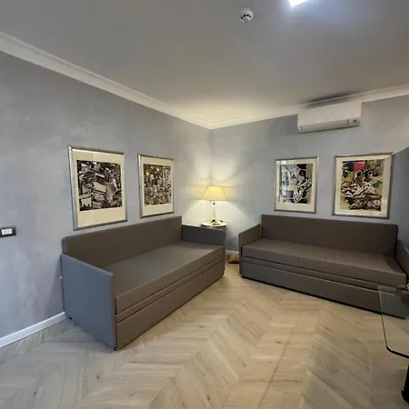Myitalyhome *