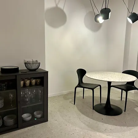 דירה Fifty Eight Repubblica Three Bedrooms *