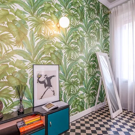 Design Boutique Flat - Refined & Appartamento *