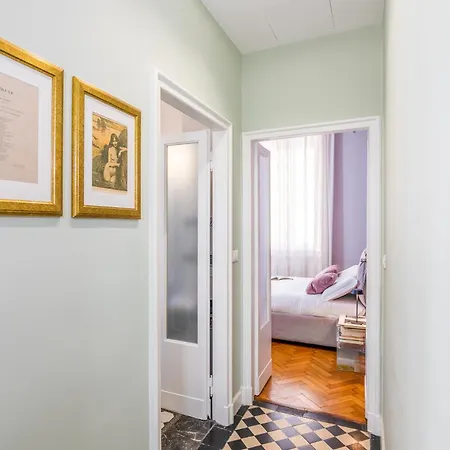 Design Boutique Flat - Refined &