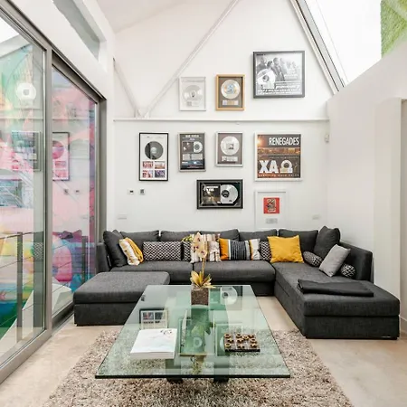 Presidential Loft In The Design District Apartment