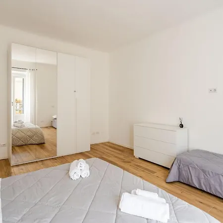 Appartement - A Pochi Passi Dalla Stazione *