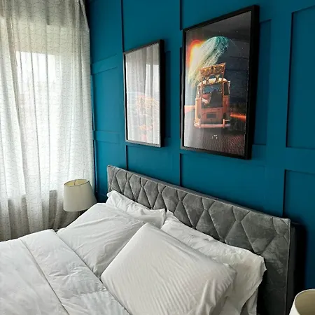 Sunny Terrace 2 Bedrooms *