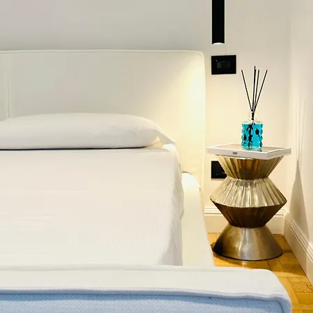 Apartment Comecasa Sforza Chic -10 Min Walk From Duomo *