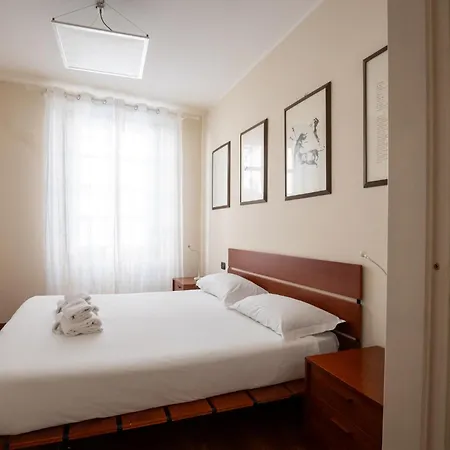 Via Dei Fabbri Leonardo Apartment - Milan City Centre - Cattolica & Navigli Area Milán
