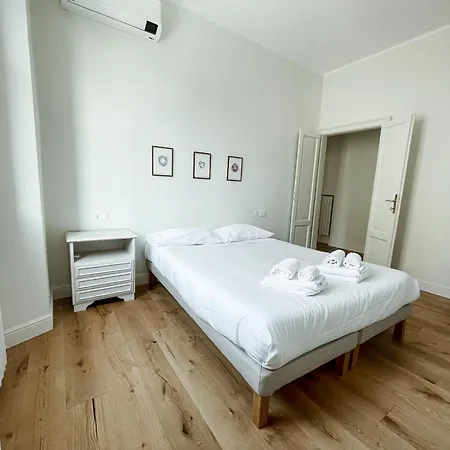 Appartement Villoresi - Large Flat Navigli, Milan