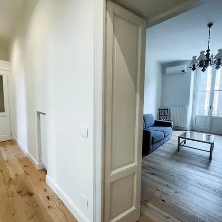 Villoresi - Large Flat Navigli, Milan