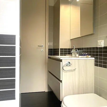 Coronelli Lovely Studio, Close To Frattini & Gelsomini Metro Station *