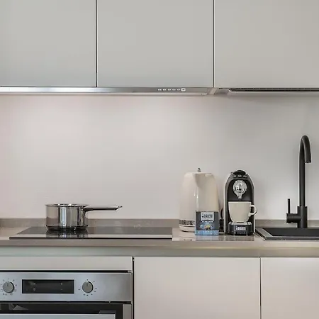 Апартаменты 2 Bedrooms De Angeli - 20 Minuti Dal Salone Del Mobile Милан